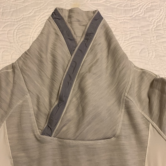 Lululemon Women’s Run Pitter Patter Heather Grey-White Long Sleeve Size 2 - Picture 7 of 14